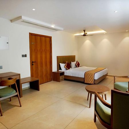 Bluemist Resorts Athirappilly Exterior foto