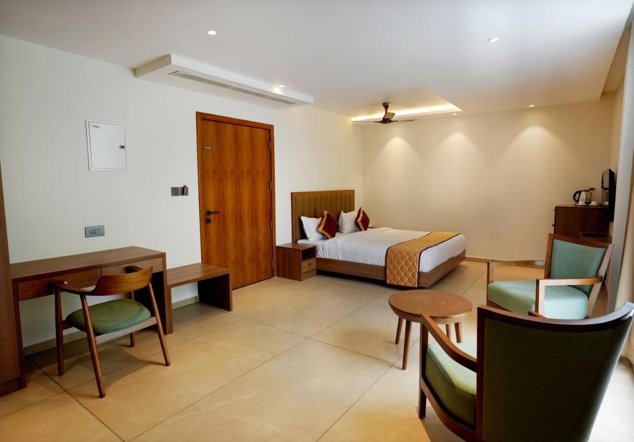 Bluemist Resorts Athirappilly Exterior foto